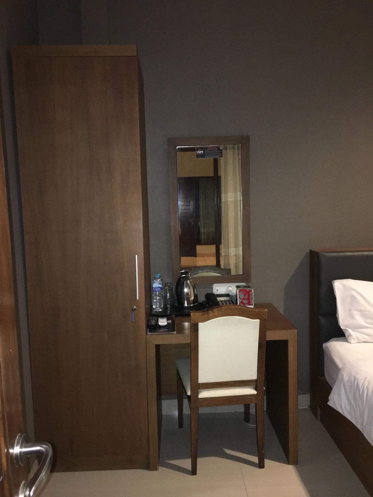 Votel Viure Hotel Jogjakarta Maguwo Eksteriør bilde