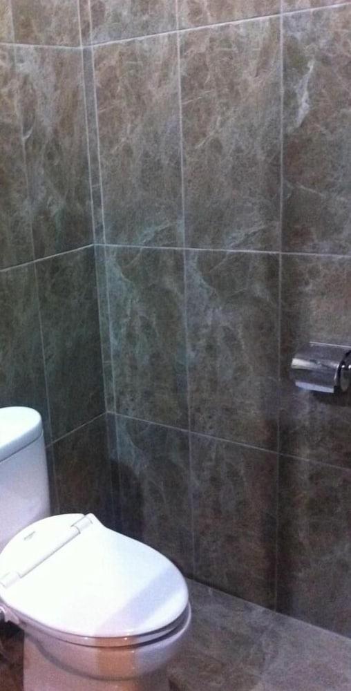 Votel Viure Hotel Jogjakarta Maguwo Eksteriør bilde