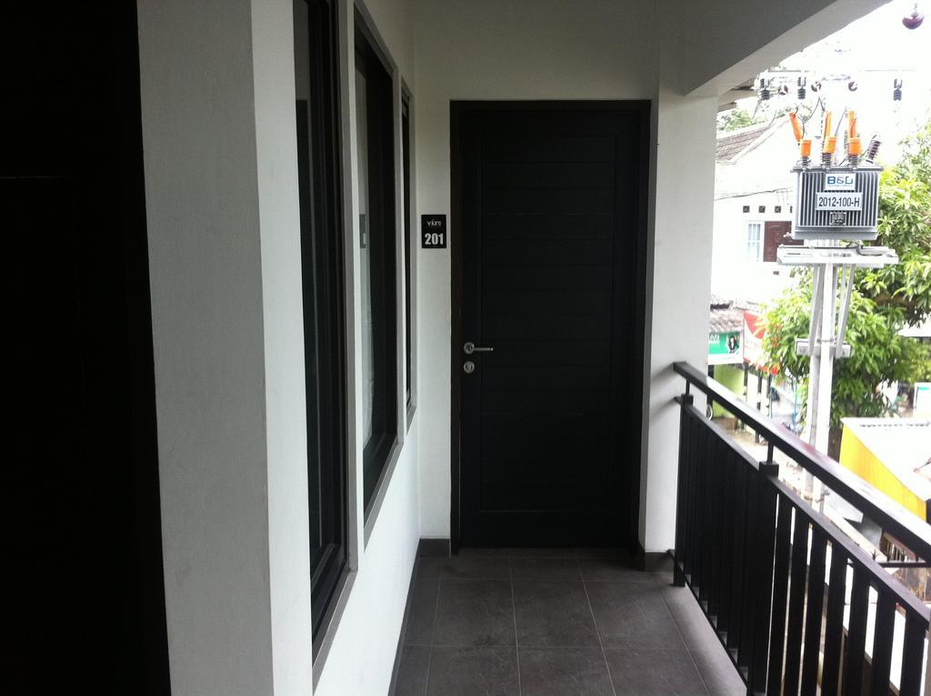 Votel Viure Hotel Jogjakarta Maguwo Eksteriør bilde