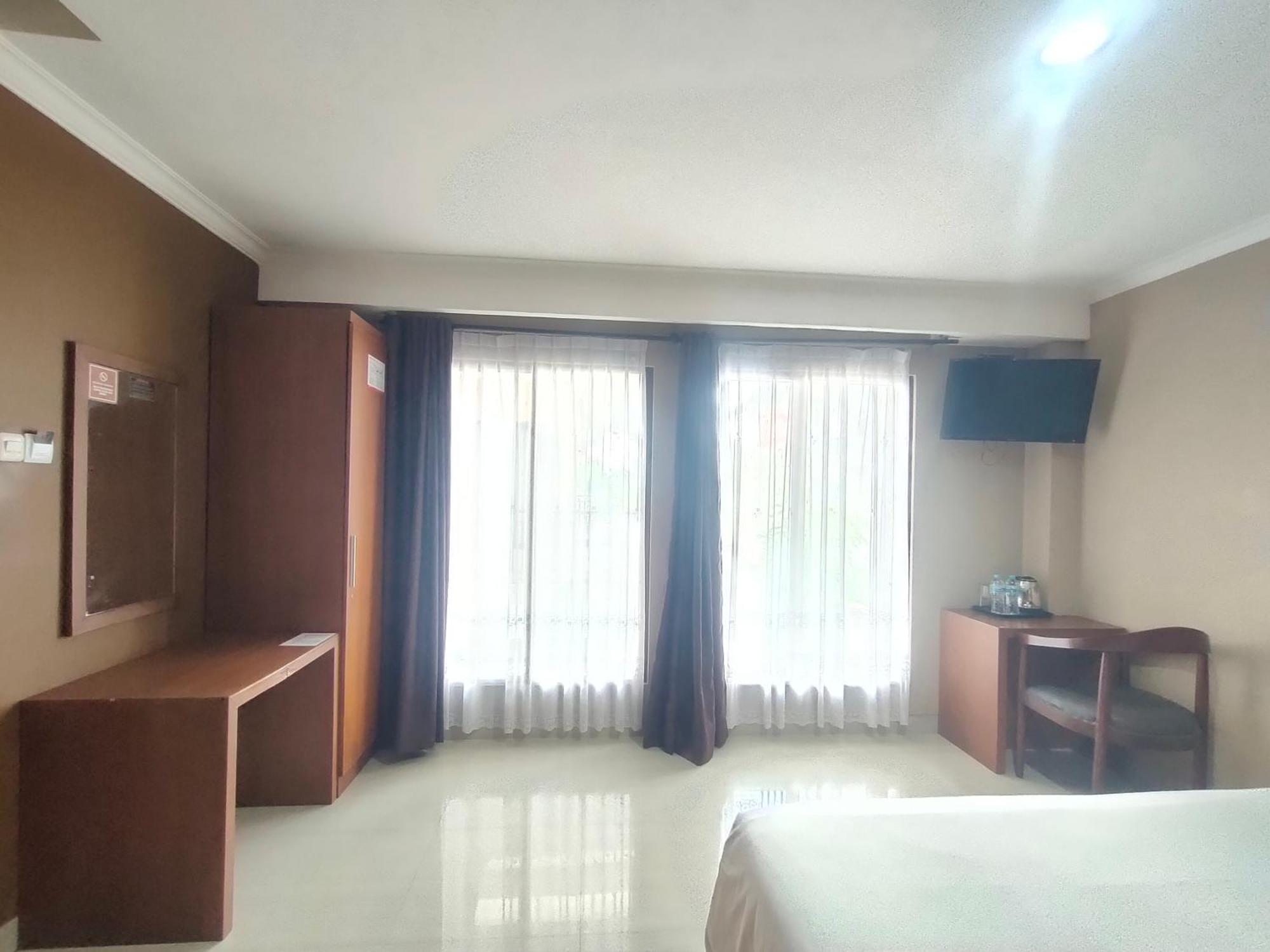 Votel Viure Hotel Jogjakarta Maguwo Eksteriør bilde