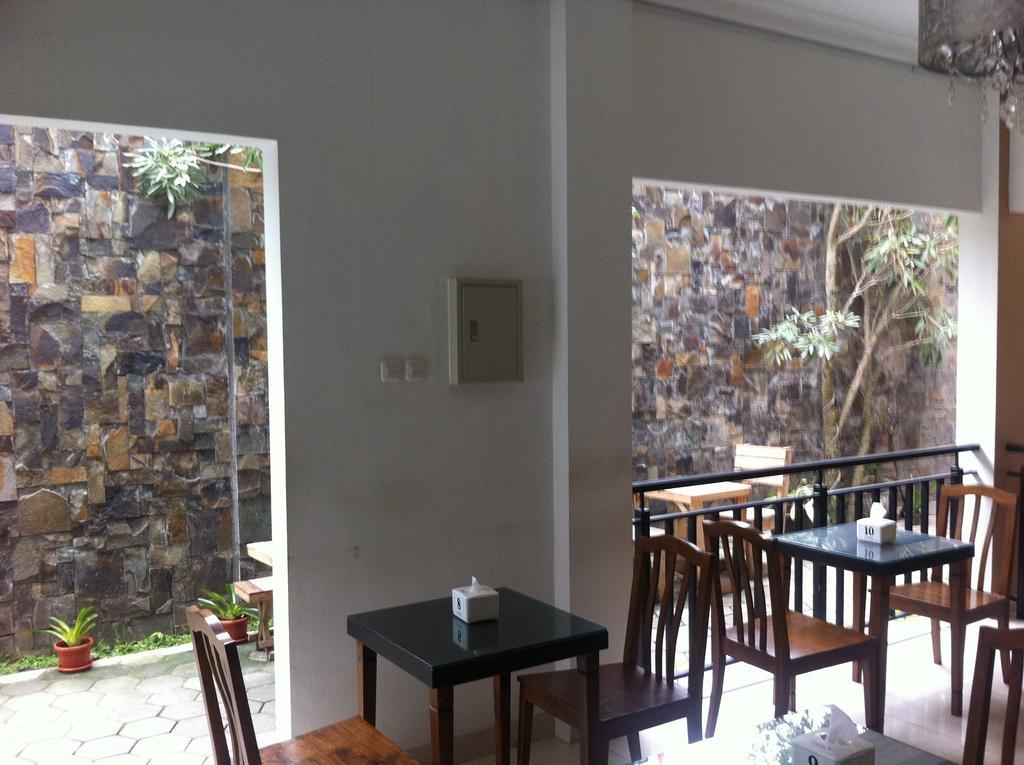 Votel Viure Hotel Jogjakarta Maguwo Eksteriør bilde