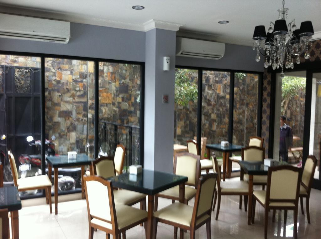 Votel Viure Hotel Jogjakarta Maguwo Eksteriør bilde