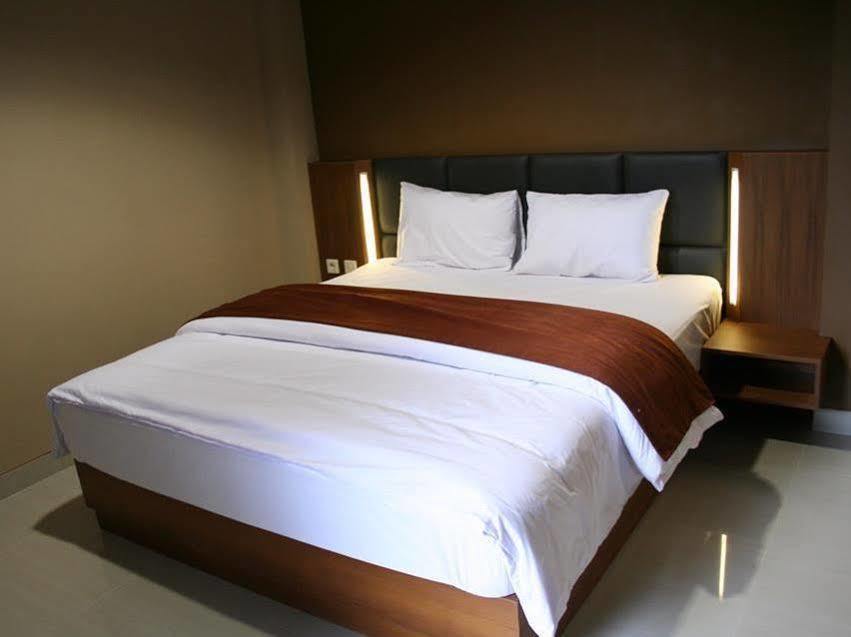 Votel Viure Hotel Jogjakarta Maguwo Eksteriør bilde